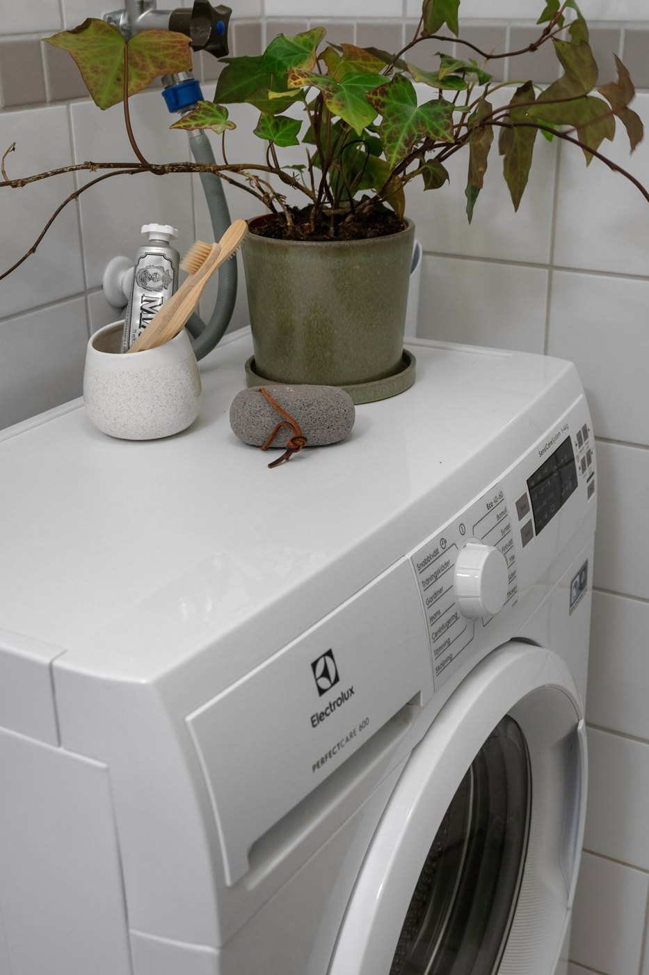 A household washing machine